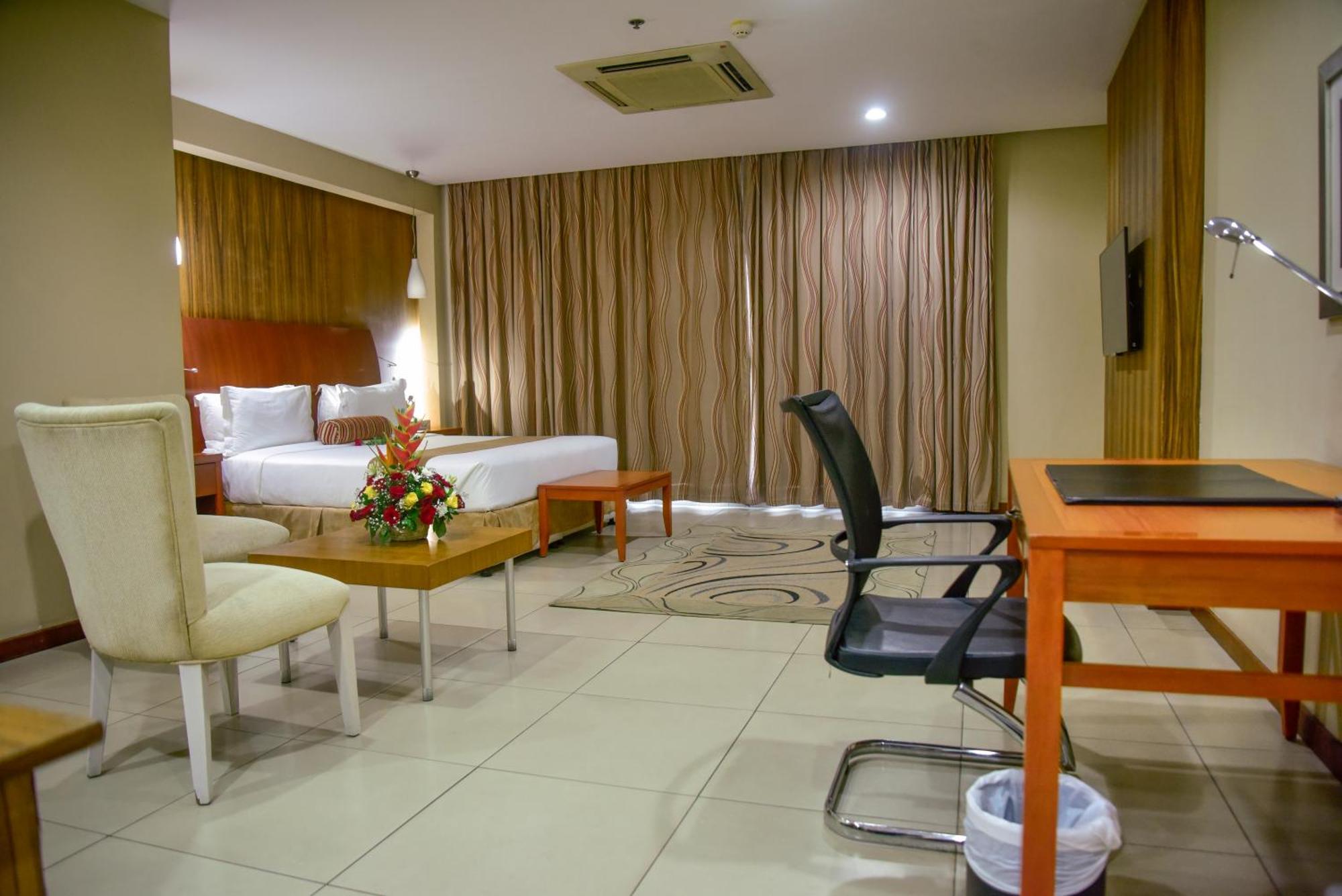 Harbour View Hotel